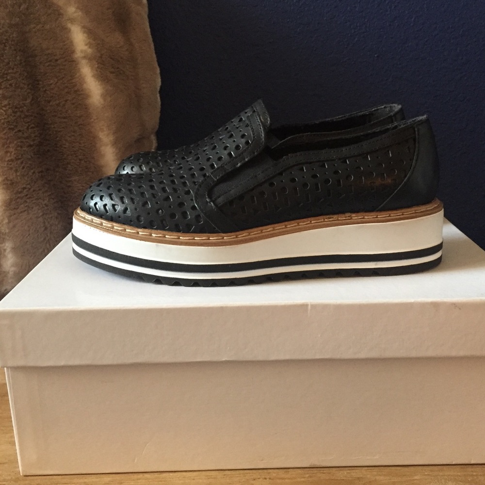 Summit by White Mountain Braxton Platform Slip-On